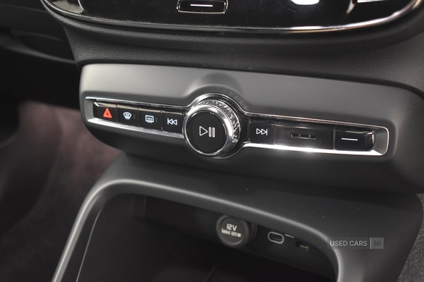 Used Volvo XC40 2023 for sale - 76586299: Photo 28