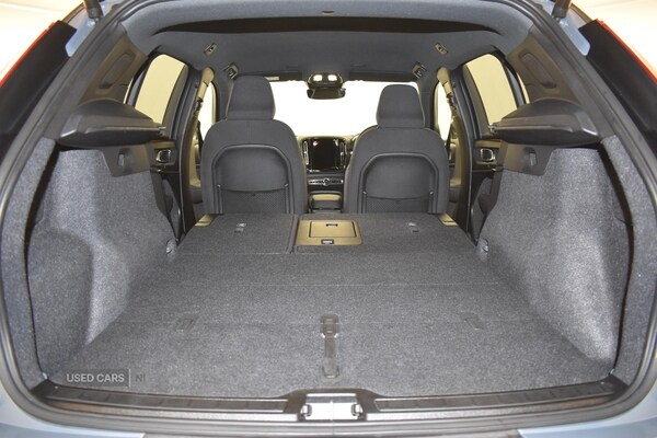 Used Volvo XC40 2022 for sale - 77204436: Photo 40