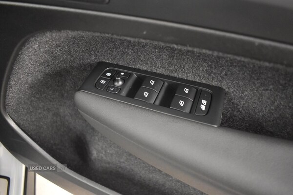 Used Volvo XC40 2024 for sale - 76998212: Photo 30