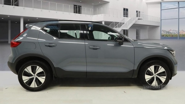 Used Volvo XC40 2022 for sale - 77192579: Photo 2