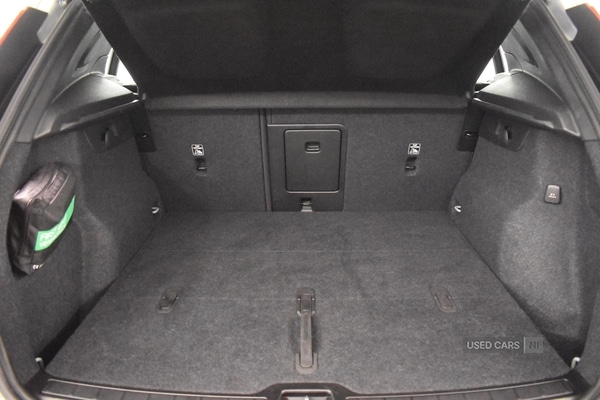 Used Volvo XC40 2024 for sale - 76585689: Photo 38