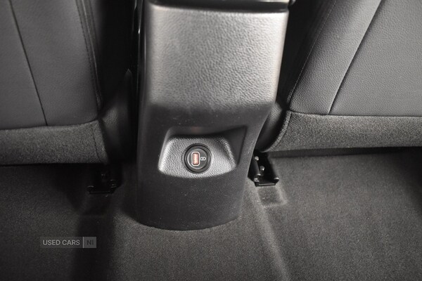 Used Kia Stonic 2021 for sale - 76409643: Photo 33