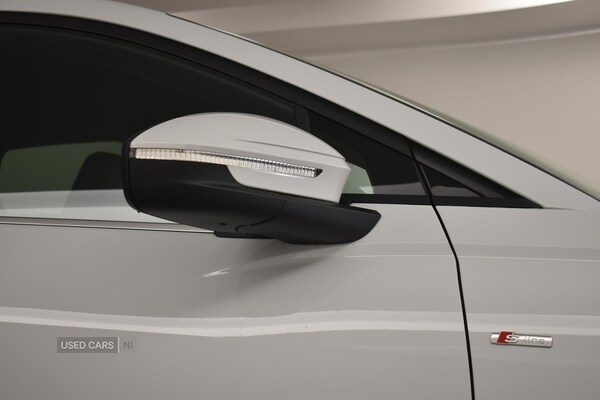 Used Audi Q4 e-tron 2023 for sale - 76216379: Photo 8
