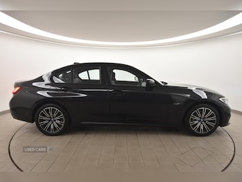 Used BMW 3 Series 2021 for sale - 76586002: Photo