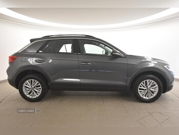 Used Volkswagen T-Roc 2025 for sale - 76514103: Photo