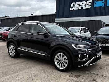 Used Volkswagen T-Roc 2023 for sale - 79363077: Photo