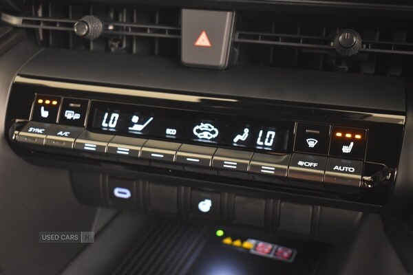 Used Toyota C-HR 2025 for sale - 76308400: Photo 21