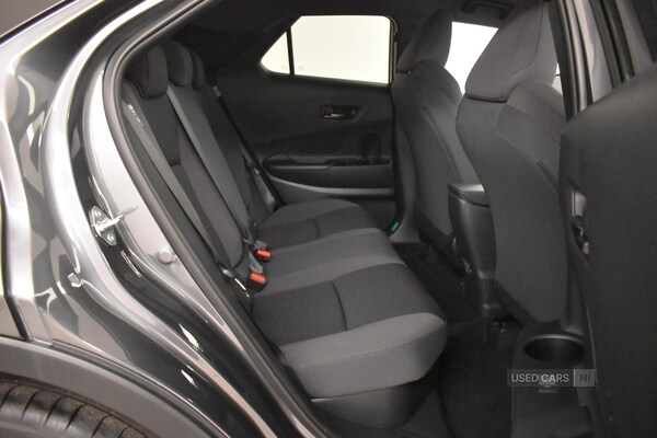 Used Toyota C-HR 2025 for sale - 76308400: Photo 30