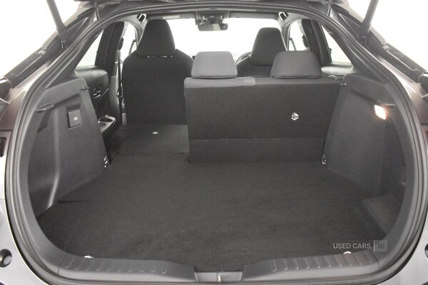 Used Toyota C-HR 2025 for sale - 76308400: Photo 33