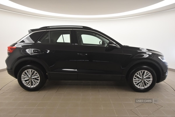Used Volkswagen T-Roc 2023 for sale - 77192200: Photo 2