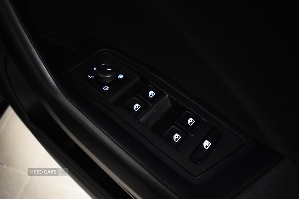 Used Volkswagen T-Roc 2023 for sale - 77192200: Photo 37