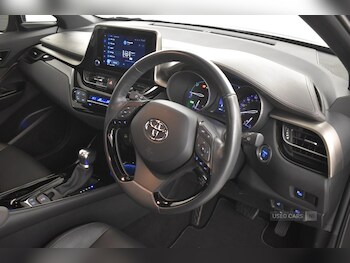 Used Toyota C-HR 2023 for sale - 76998557: Photo