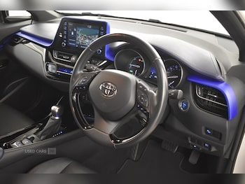 Used Toyota C-HR 2020 for sale - 77156850: Photo