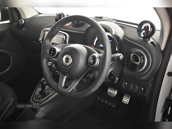 Used smart fortwo 2021 for sale - 76787353: Photo