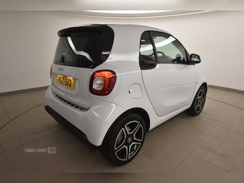 Used smart fortwo 2021 for sale - 76787353: Photo