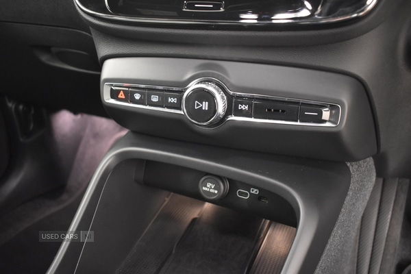 Used Volvo XC40 2024 for sale - 76702574: Photo 26