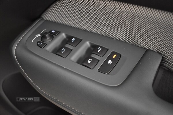 Used Volvo XC60 2021 for sale - 76327600: Photo 32