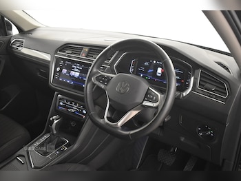 Volkswagen Tiguan Allspace feature image