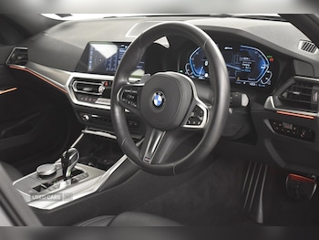 Used BMW 3 Series 2020 for sale - 75687904: Photo
