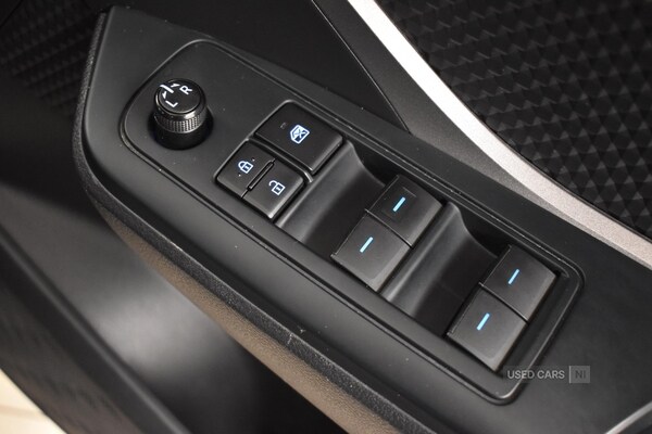 Used Toyota C-HR 2022 for sale - 76620719: Photo 30