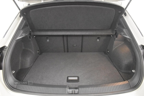 Used Volkswagen T-Roc 2024 for sale - 76522659: Photo 38