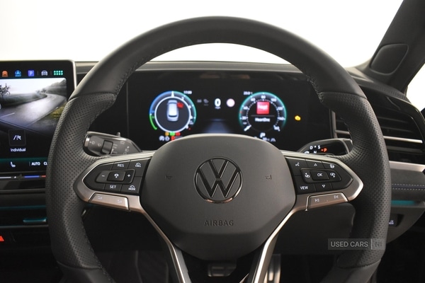 Used Volkswagen Passat 2025 for sale - 76410120: Photo 14