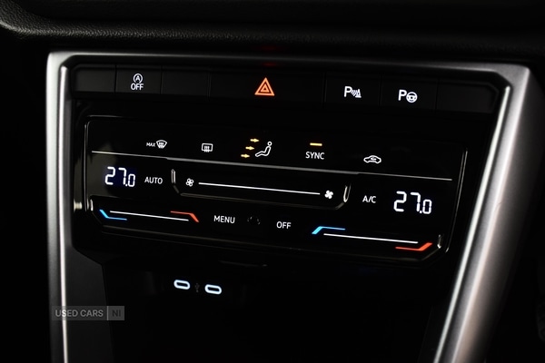 Used Volkswagen T-Roc 2023 for sale - 77292214: Photo 24