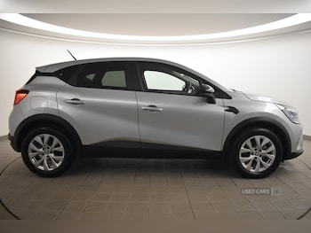 Used Renault Captur 2022 for sale - 76315357: Photo