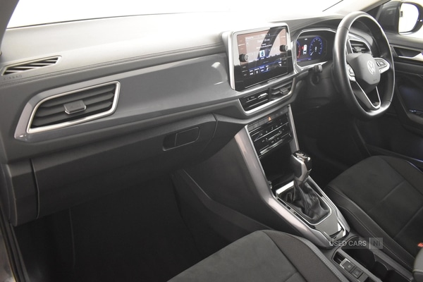 Used Volkswagen T-Roc 2022 for sale - 76646459: Photo 10