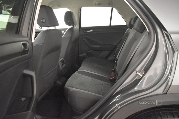 Used Volkswagen T-Roc 2022 for sale - 76646459: Photo 31