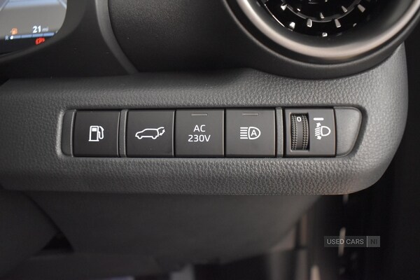 Used Toyota C-HR 2025 for sale - 77017941: Photo 26