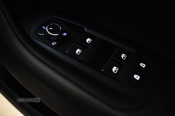 Used Volkswagen Touareg 2018 for sale - 77102398: Photo 32