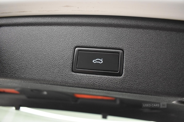 Used Volkswagen Touareg 2018 for sale - 77102398: Photo 46