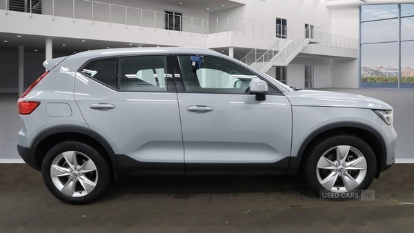 Used Volvo XC40 2023 for sale - 76850581: Photo 2