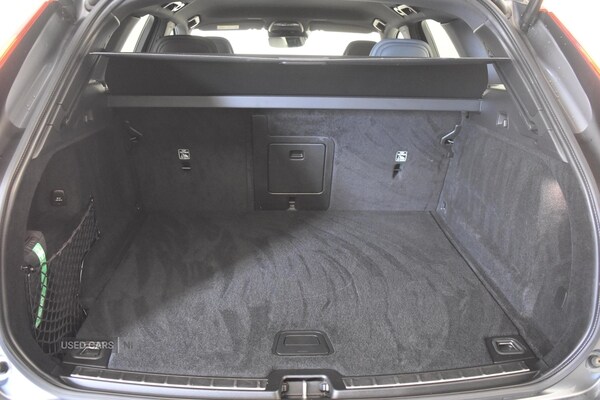 Used Volvo XC60 2021 for sale - 76308350: Photo 38