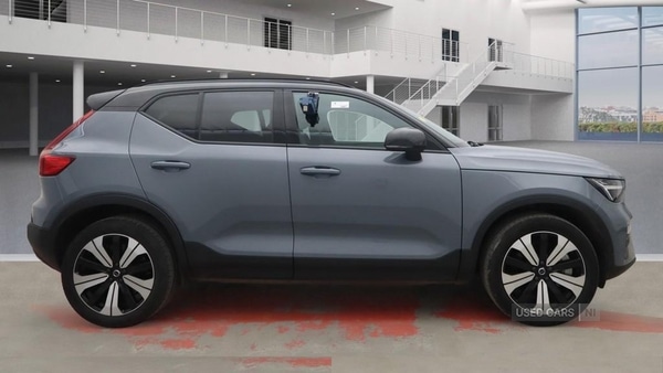 Used Volvo XC40 2022 for sale - 76998724: Photo 2