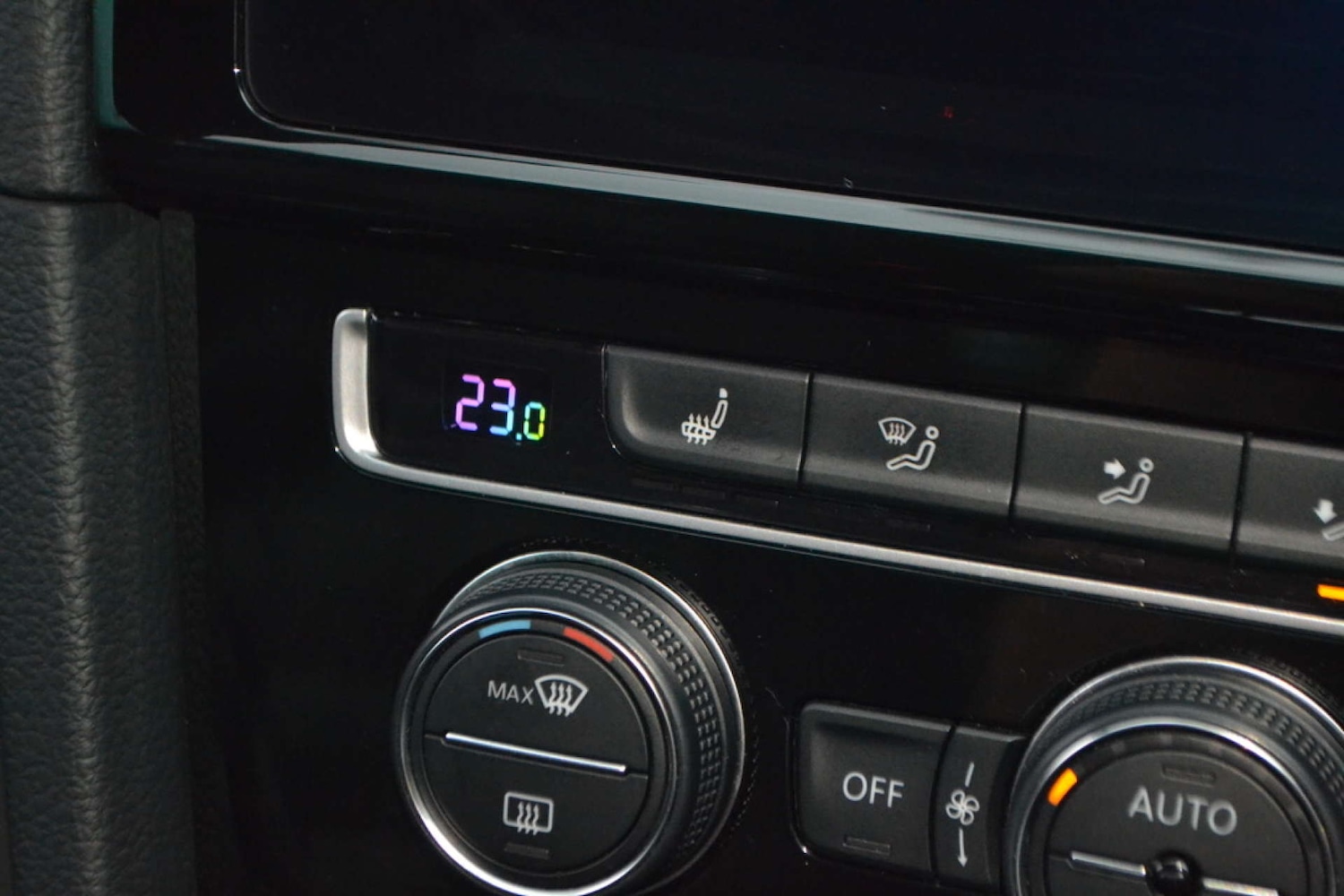 Used Volkswagen Golf 2018 for sale - 76614710: Photo 46