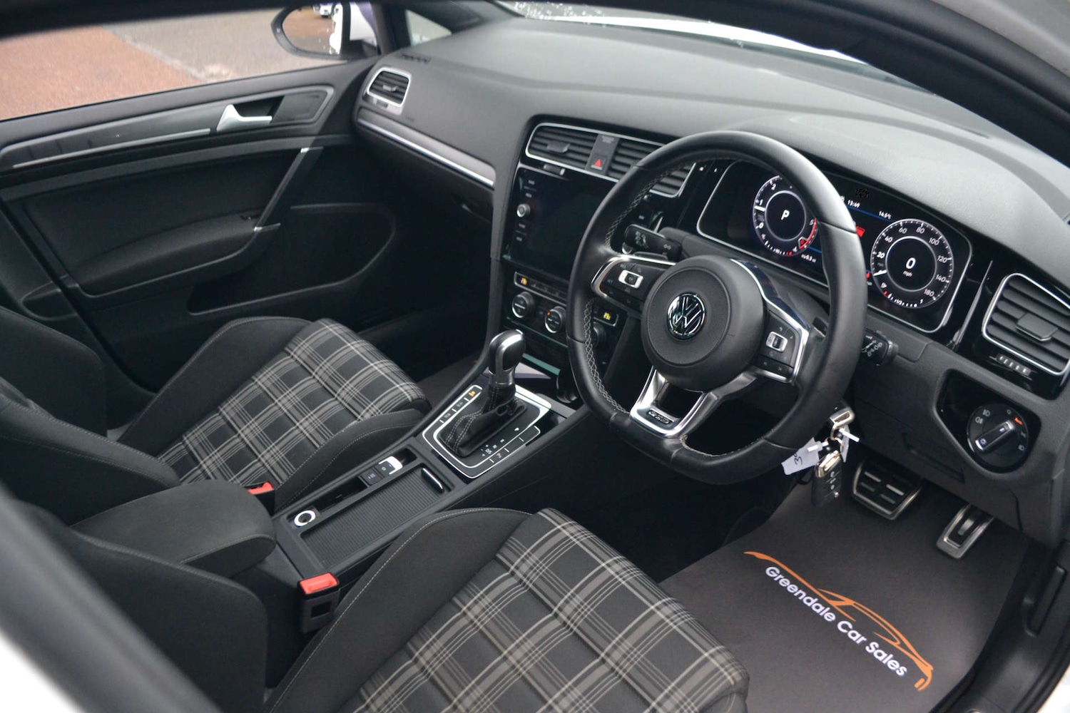 Used Volkswagen Golf 2018 for sale - 76614710: Photo 5