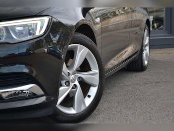 Used Vauxhall Insignia 2018 for sale - 78121215: Photo