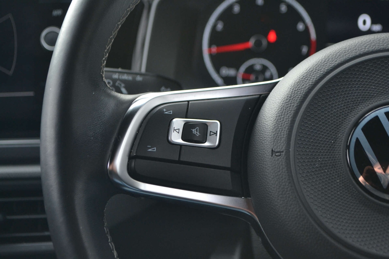 Used Volkswagen Polo 2021 for sale - 76618147: Photo 32