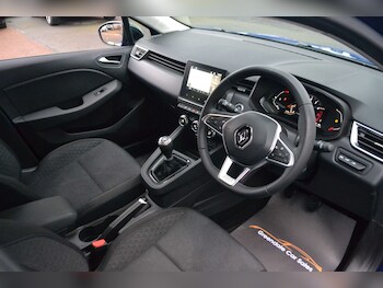 Used Renault Clio 2023 for sale - 77129817: Photo