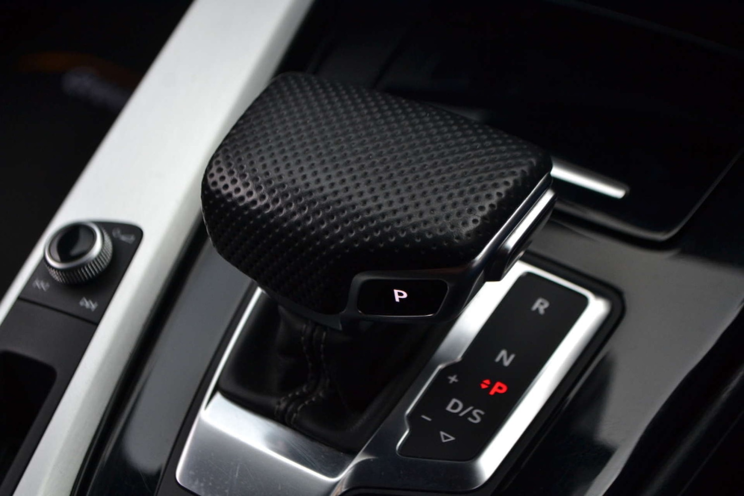 Used Audi A4 2020 for sale - 76618132: Photo 37