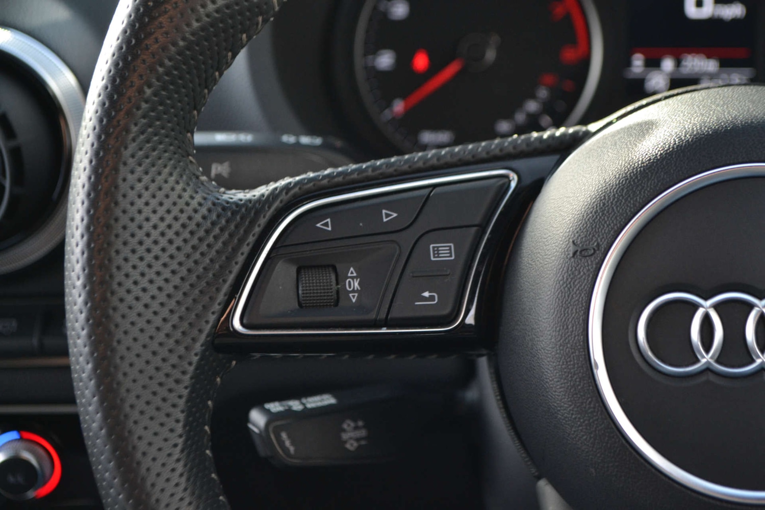 Used Audi A3 2018 for sale - 76618113: Photo 35