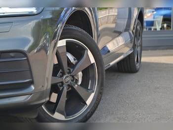Used Audi Q5 2019 for sale - 78856465: Photo