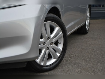 Used Honda Jazz 2015 for sale - 78460250: Photo