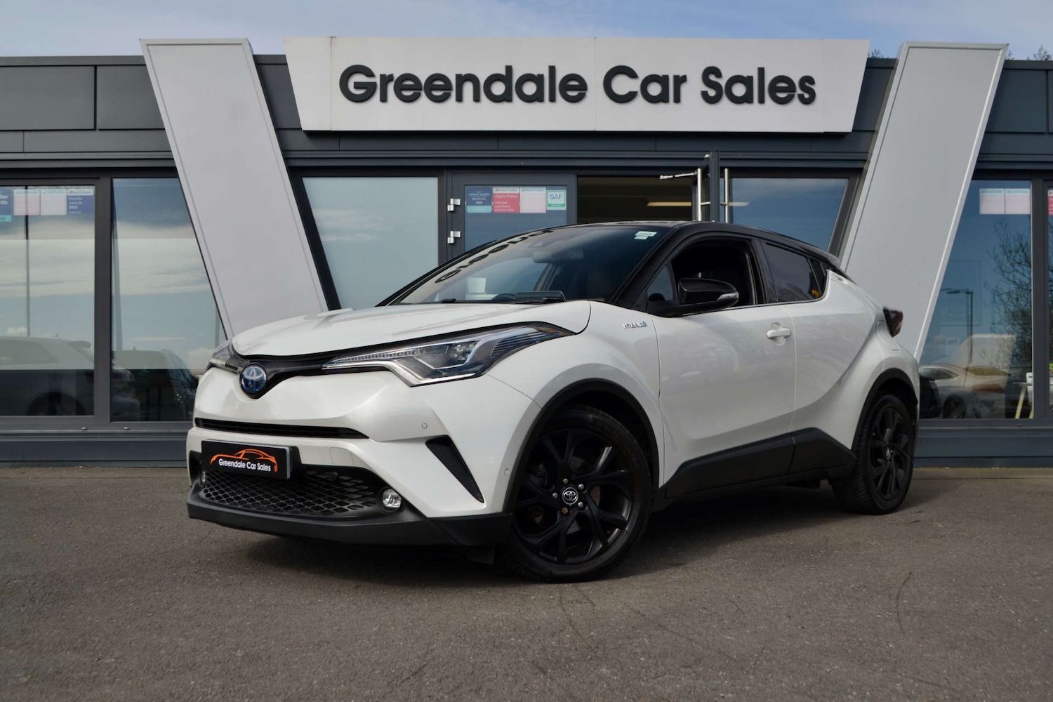Used Toyota C-HR 2018 for sale - 77991971: Photo 2
