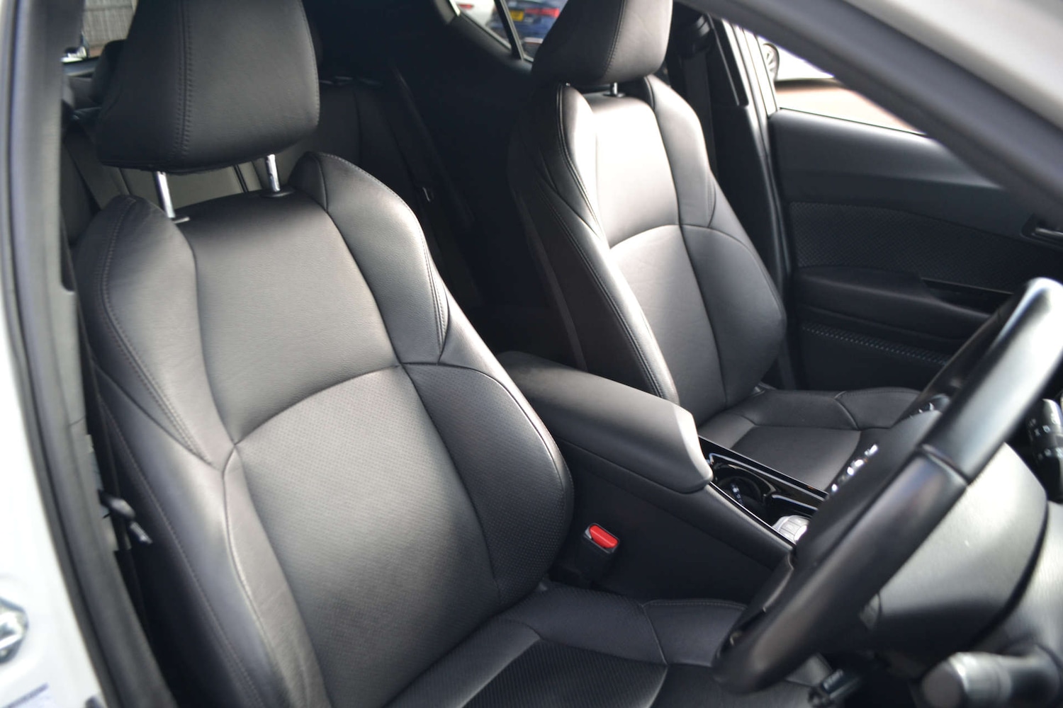 Used Toyota C-HR 2018 for sale - 77991971: Photo 34