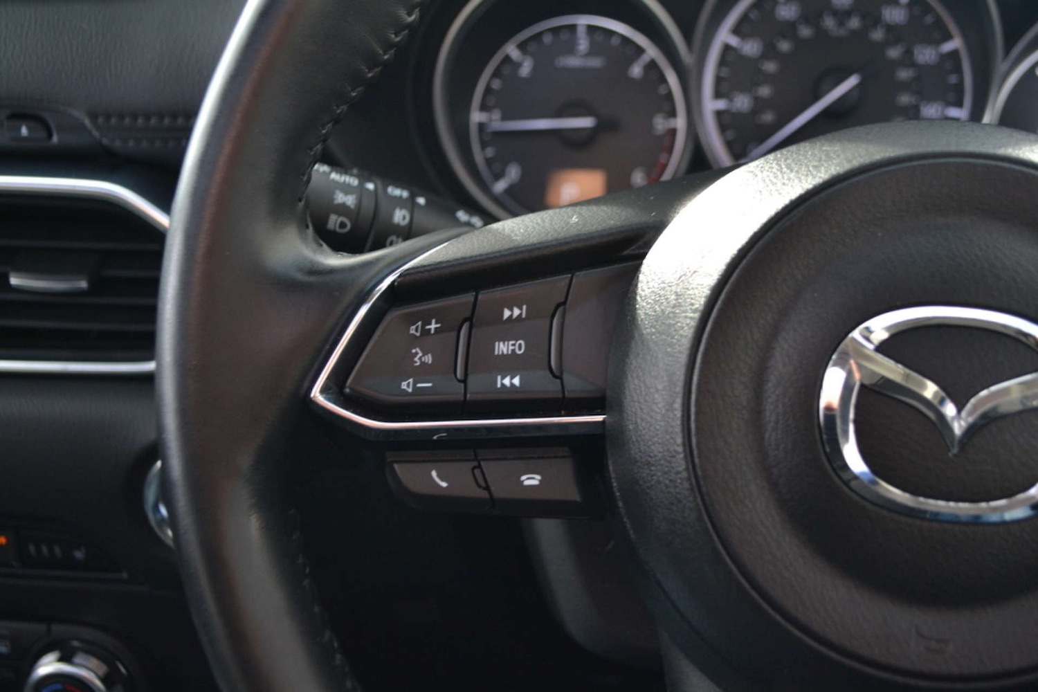 Used Mazda CX-5 2018 for sale - 76618127: Photo 40