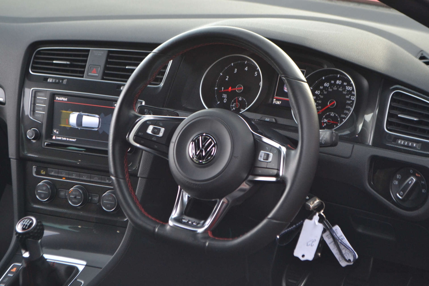 Used Volkswagen Golf 2016 for sale - 76614730: Photo 26