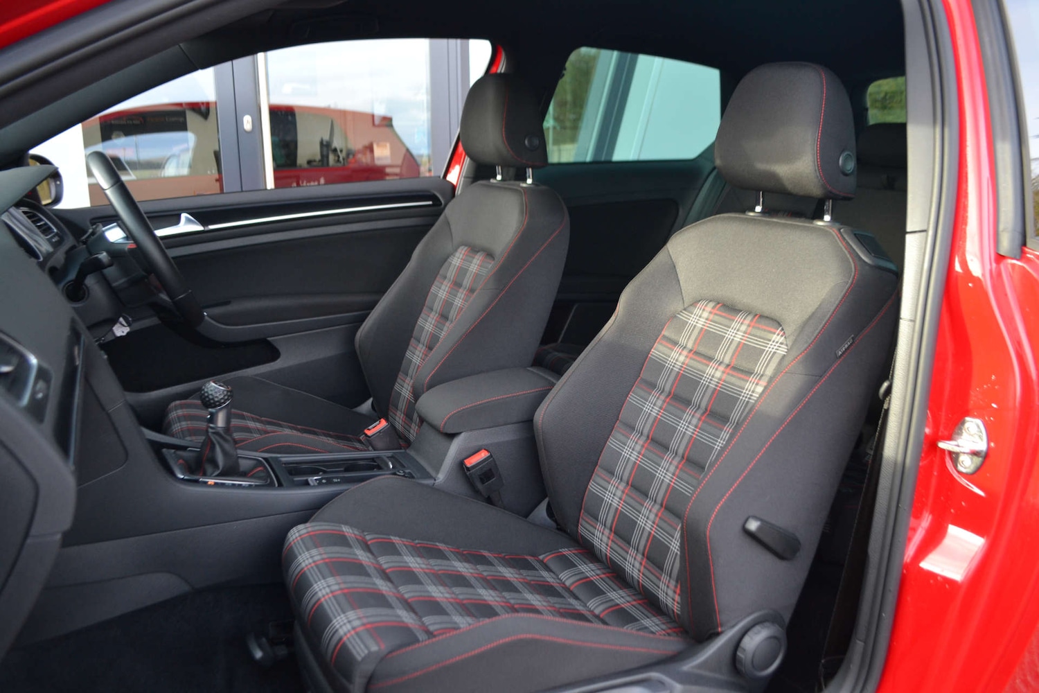 Used Volkswagen Golf 2016 for sale - 76614730: Photo 30